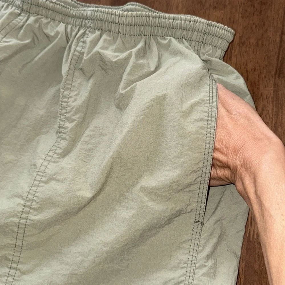 Nike Men’s Vintage Style Nylon Swim Shorts Olive Green Mesh Liner XL Beachwear
